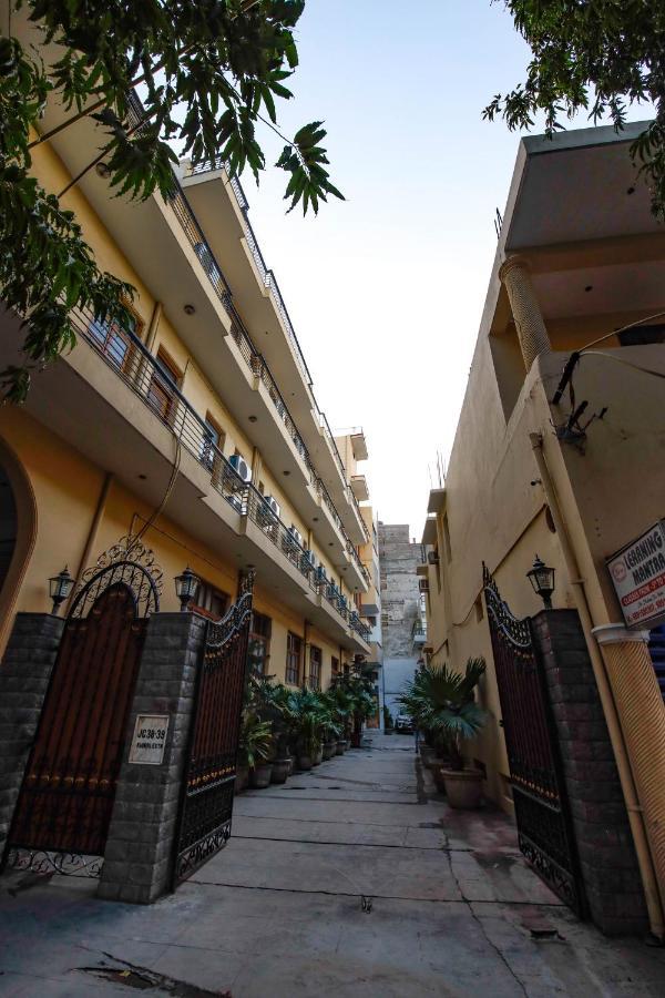 Bed and Breakfast Peepal Tree Residency Nueva Delhi Exterior foto